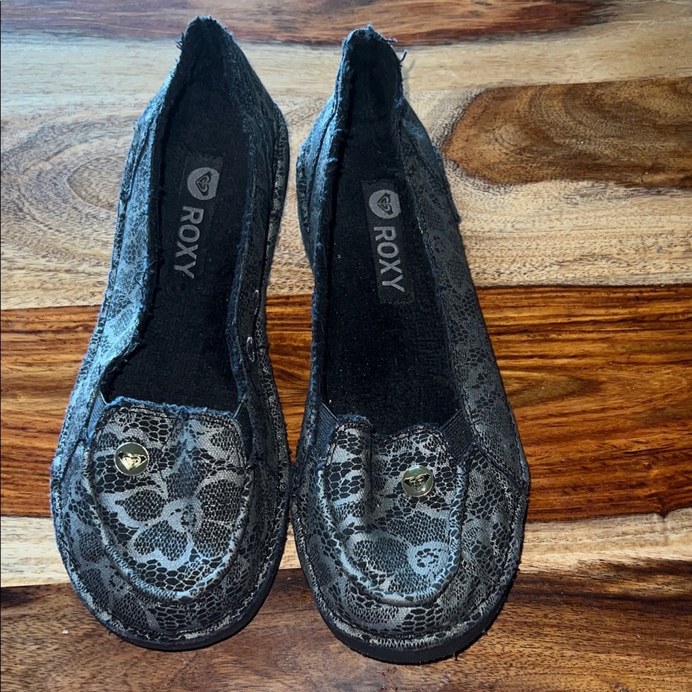 Roxy Women's Black Floral Lace Loafers